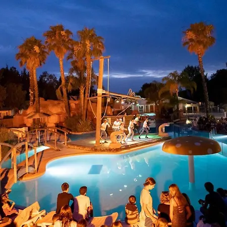 Zecamping 4 Etoiles Anime 500M Plage Parc Aquatique Locatif Tv Clim אתר קמפינג הייר