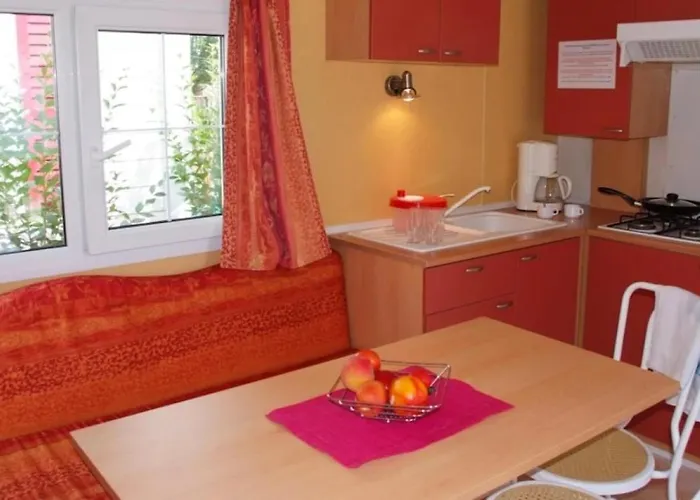 Zecamping 4 Etoiles Anime 500M Plage Parc Aquatique Locatif Tv Clim אתר קמפינג