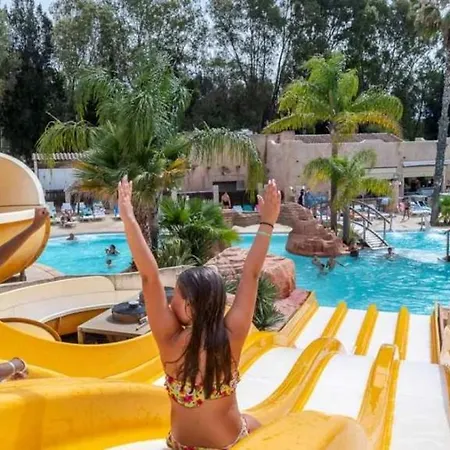 Campingplads Zecamping 4 Etoiles Anime 500m Parc Aquatique Locatif Tv Clim Hyères