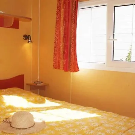 Parque de Campismo 4 Etoiles - Parc Aquatique - Efacfc Hyères