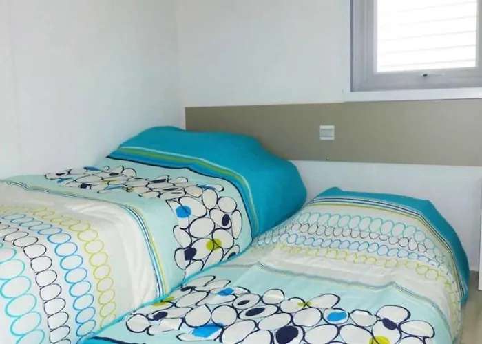 Campeggio ZEcamping 4 étoiles animé 500m plage parc aquatique locatif TV clim