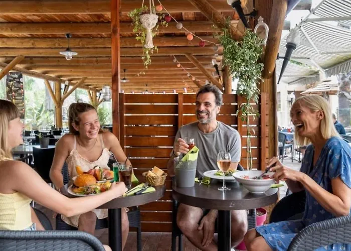 Campeggio ZEcamping 4 étoiles animé 500m plage parc aquatique locatif TV clim