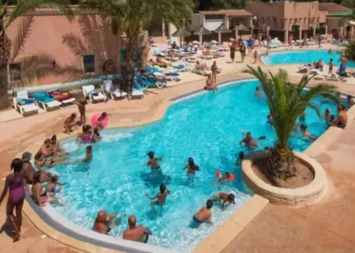 ZEcamping 4 étoiles animé 500m plage parc aquatique locatif TV clim Campeggio Hyères