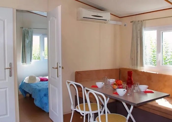 Campeggio ZEcamping 4 étoiles animé 500m plage parc aquatique locatif TV clim